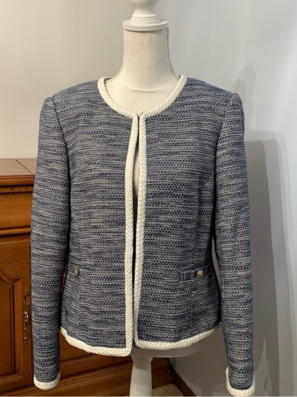 Karl Lagerfeld Navy and White Tweed Open-Front Blazer 14